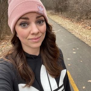 Meet your Posher, Jenie